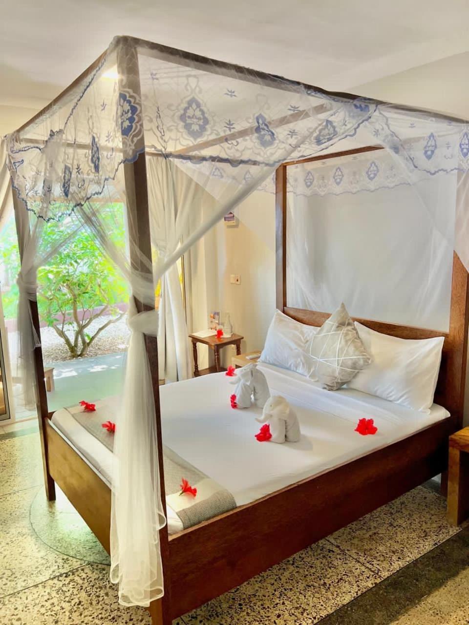Seashore Beach Hotel Кивенга Екстериор снимка